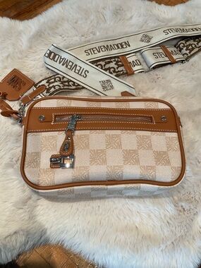 The Viral STEVE MADDEN Brailay Bag ! Vegan Leather Crossbody Bag